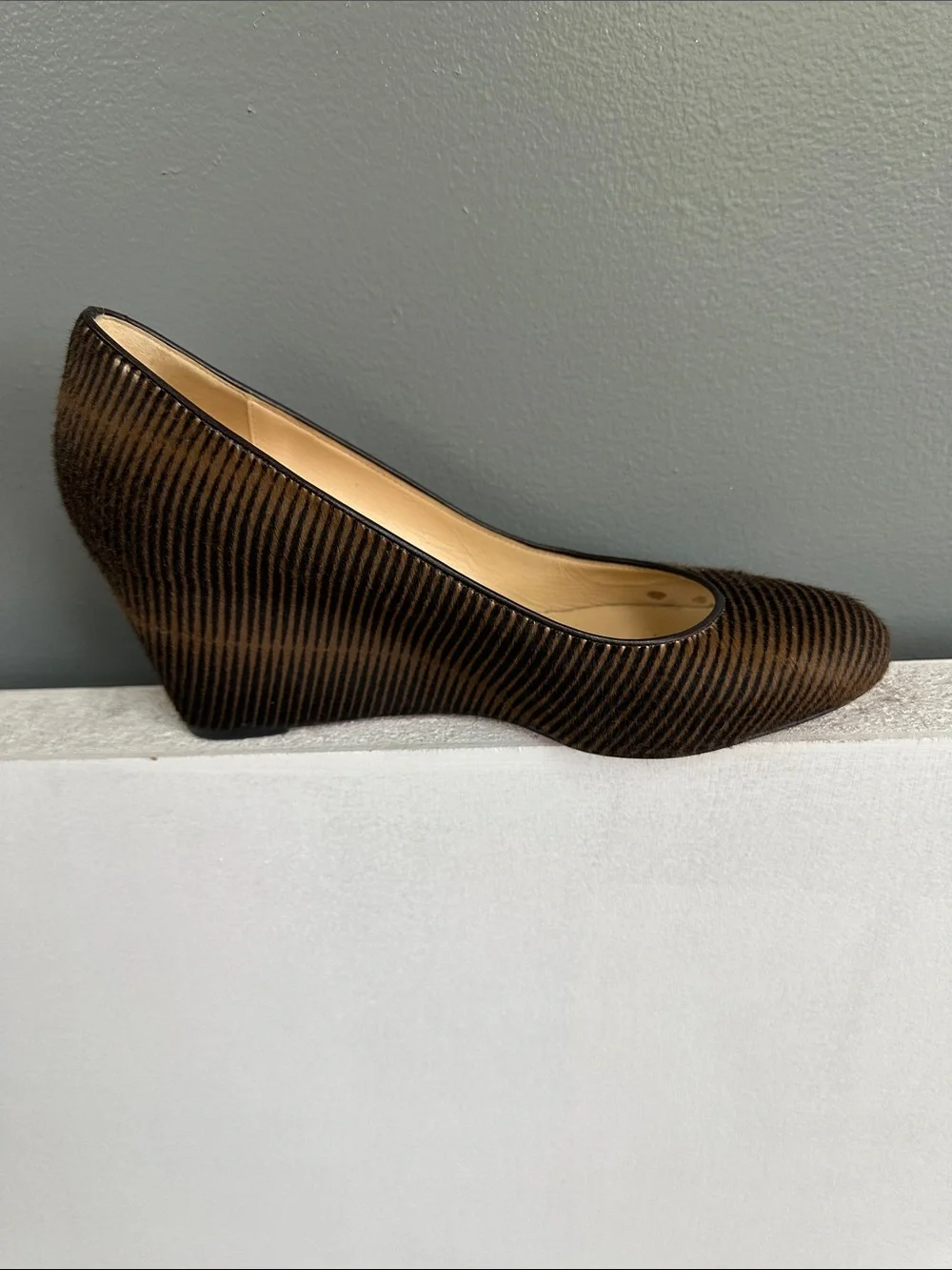 Christian Louboutin Brown Textured Pointed-Toe Pumps with Subtle Stripes